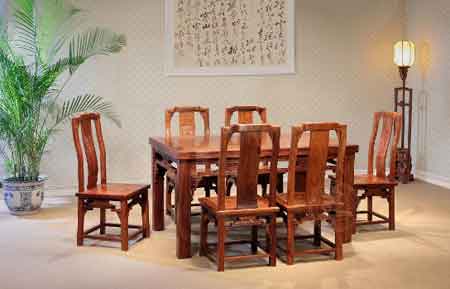 王士豐紅木：醉心精雕，極致工藝詮釋新時(shí)代“工匠精神”