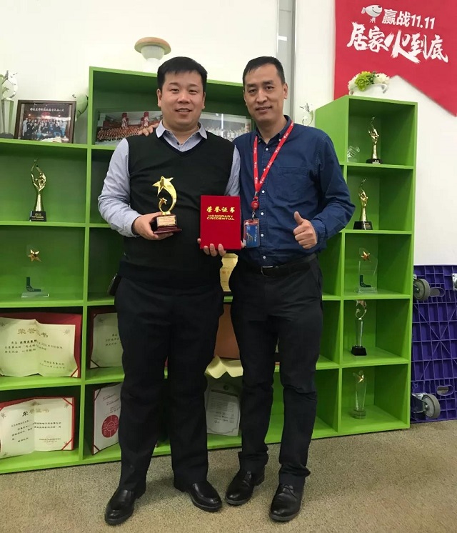 喜訊！晾霸榮獲京東家具建材2017年度最佳創(chuàng)新品牌