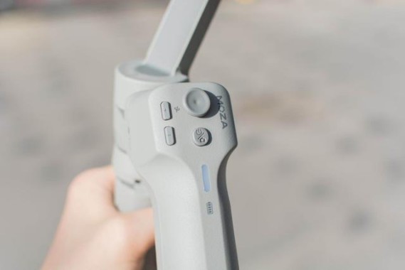 新推出的Mini-MX手機穩(wěn)定器吸引了我的眼球，研究下