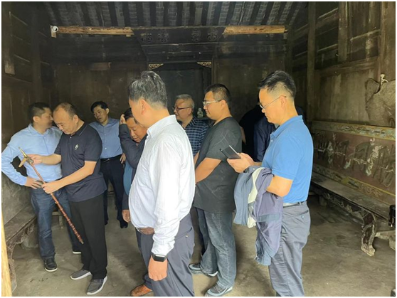 李昌海同志心系“傳統(tǒng)村落”，赴五道水徐家寨古村落調(diào)研