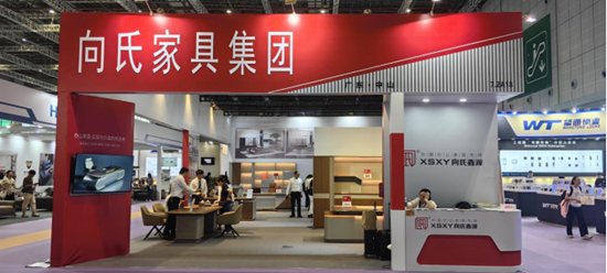 向氏鑫源亮相上海家博會(huì)：辦公家具新升級(jí)，共繪美好藍(lán)圖